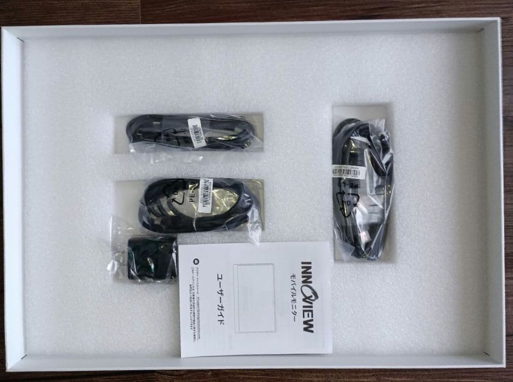 InnoView 18.5インチ モバイルモニター