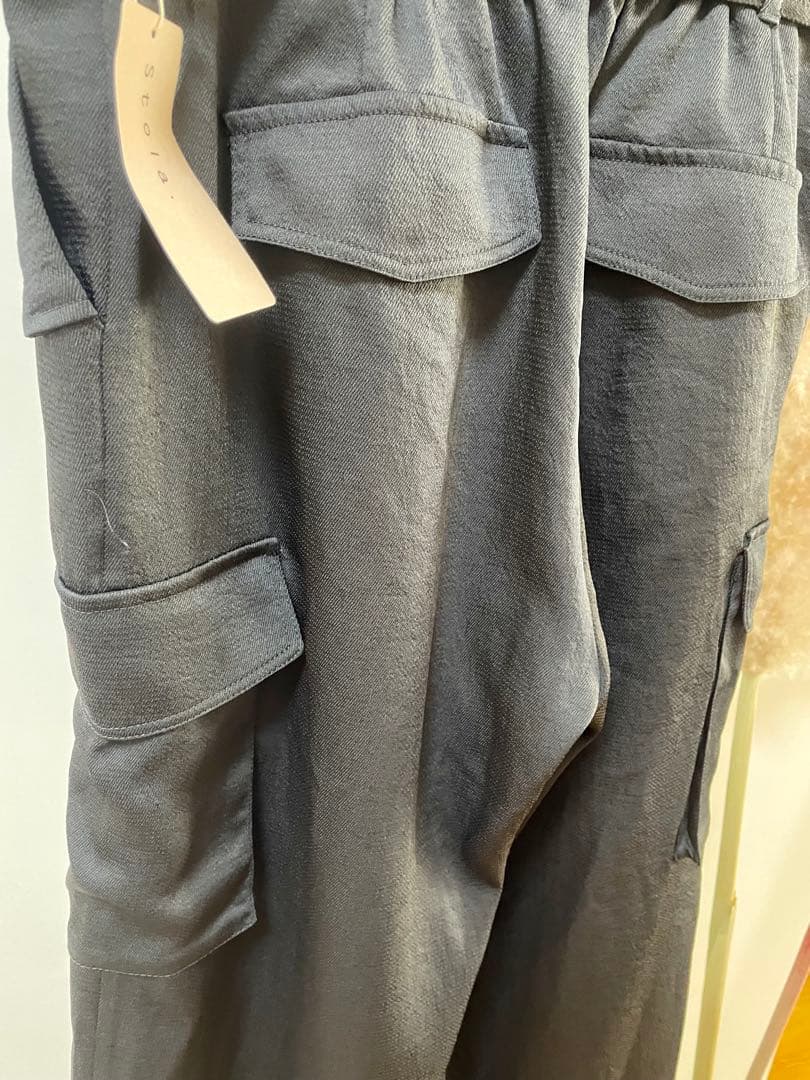 ストラ新品紙タグ付き⭐️洗える❗️泉里香着サテンカーゴパンツ2wayパンツ