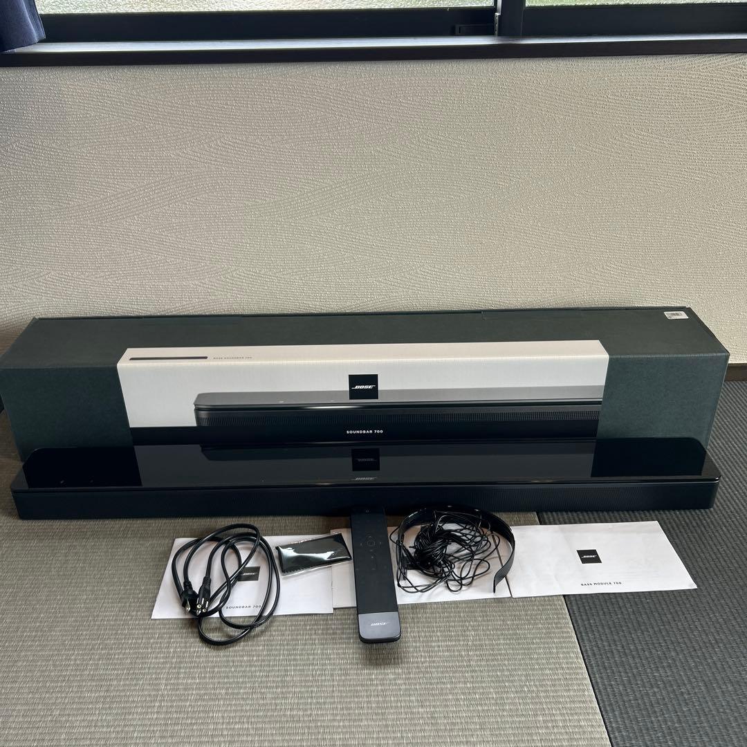 Bose Soundbar 700 本体と付属品