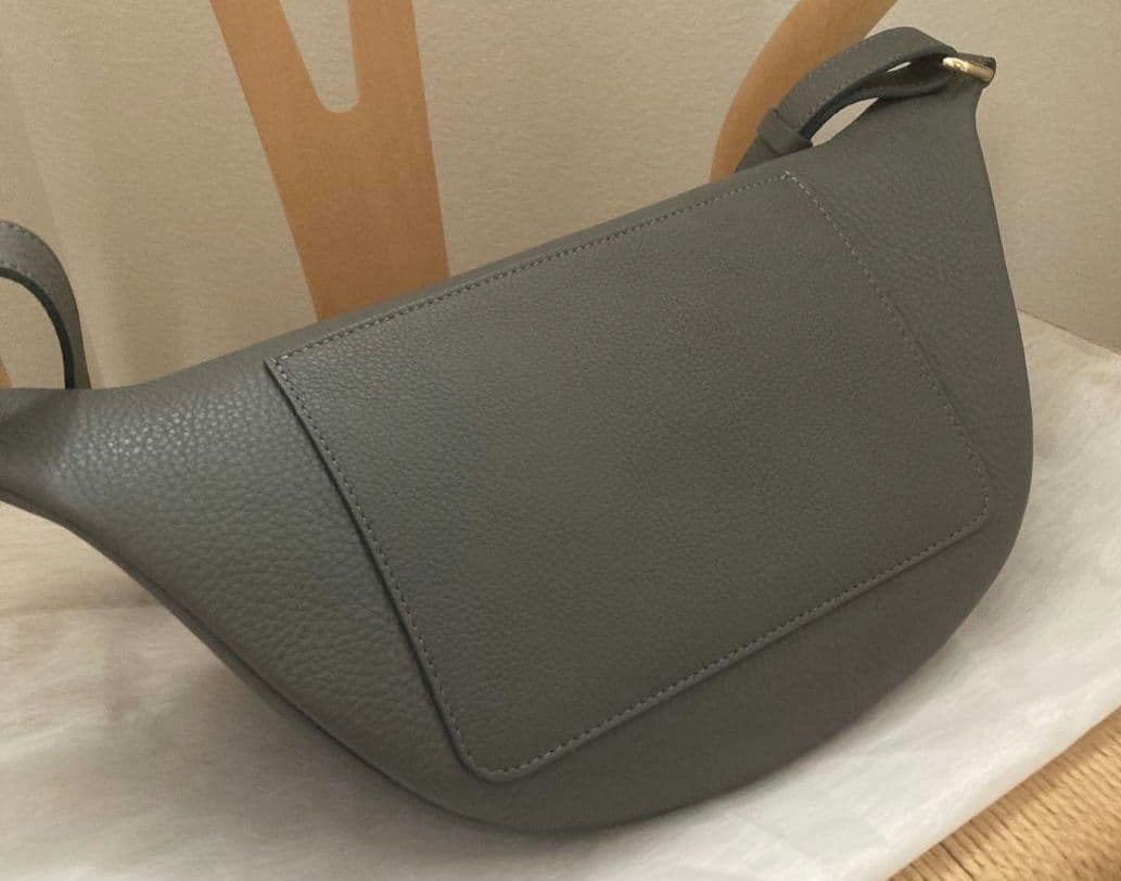 chiiiibag ウエストバッグ　グレー