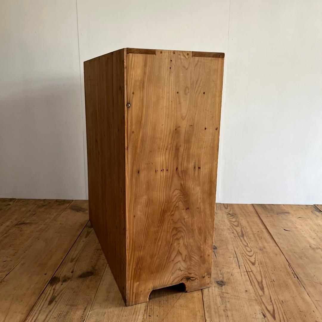 アンティーク チェスト 棚 無垢材 本棚 食器棚 z851