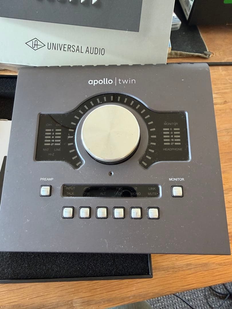 〜スタイリスト〜UNIVERSAL AUDIO Apollo