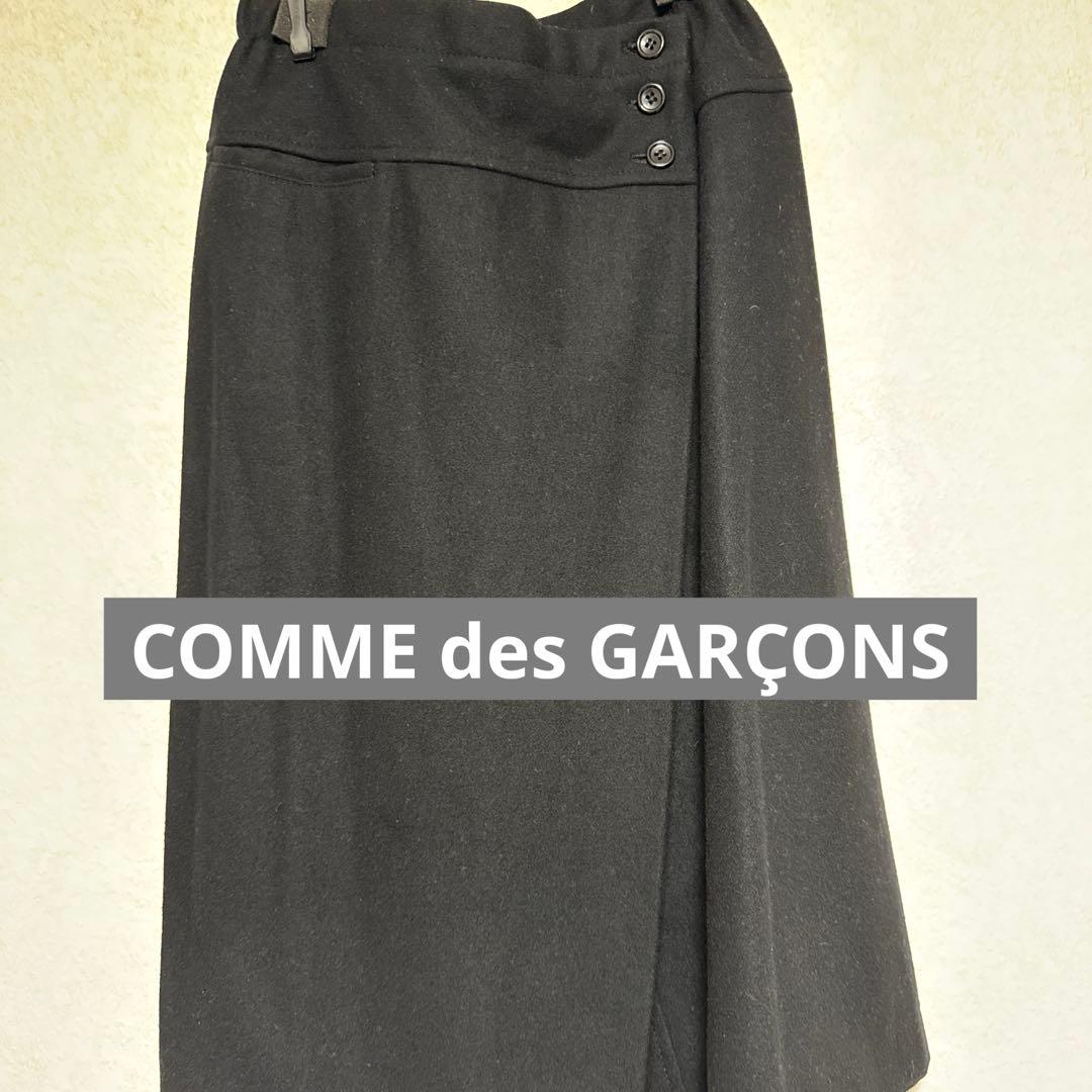COMME des GARÇONS