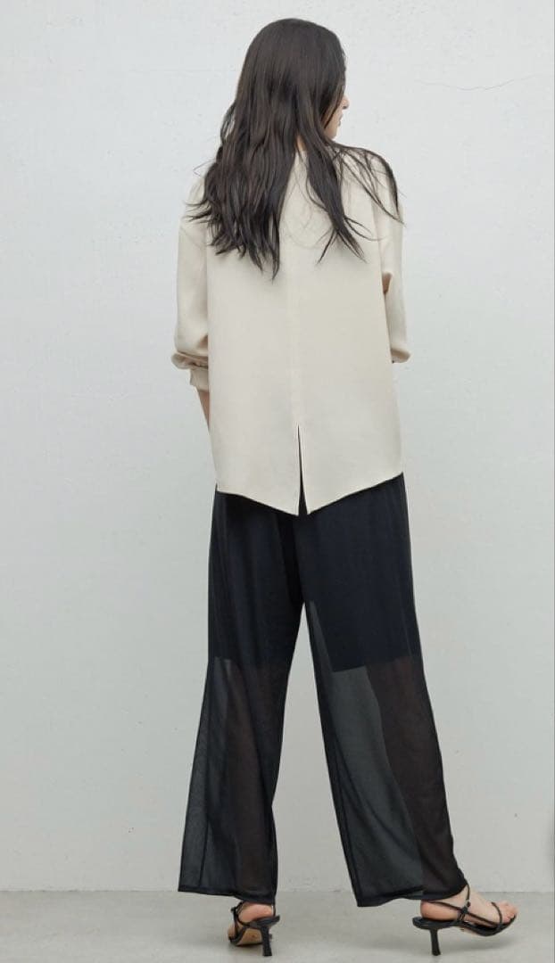 【新品・未使用】GALLARDAGALANTEバックスリットブラウス Tee