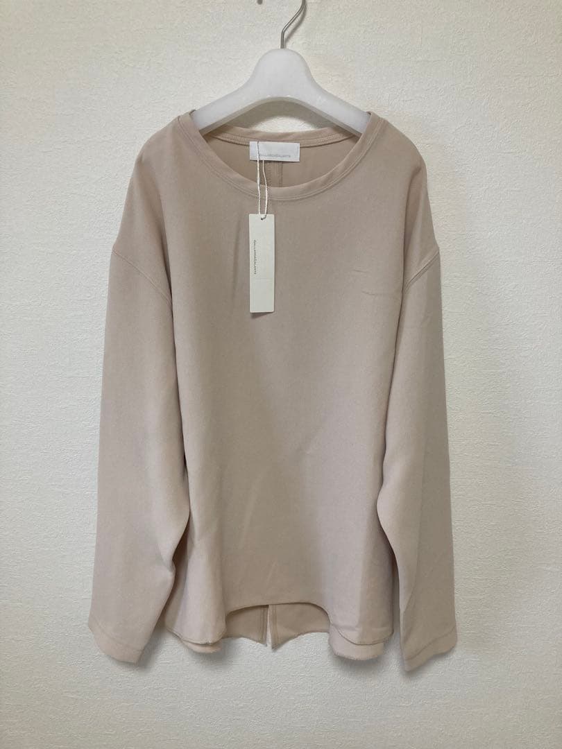 【新品・未使用】GALLARDAGALANTEバックスリットブラウス Tee