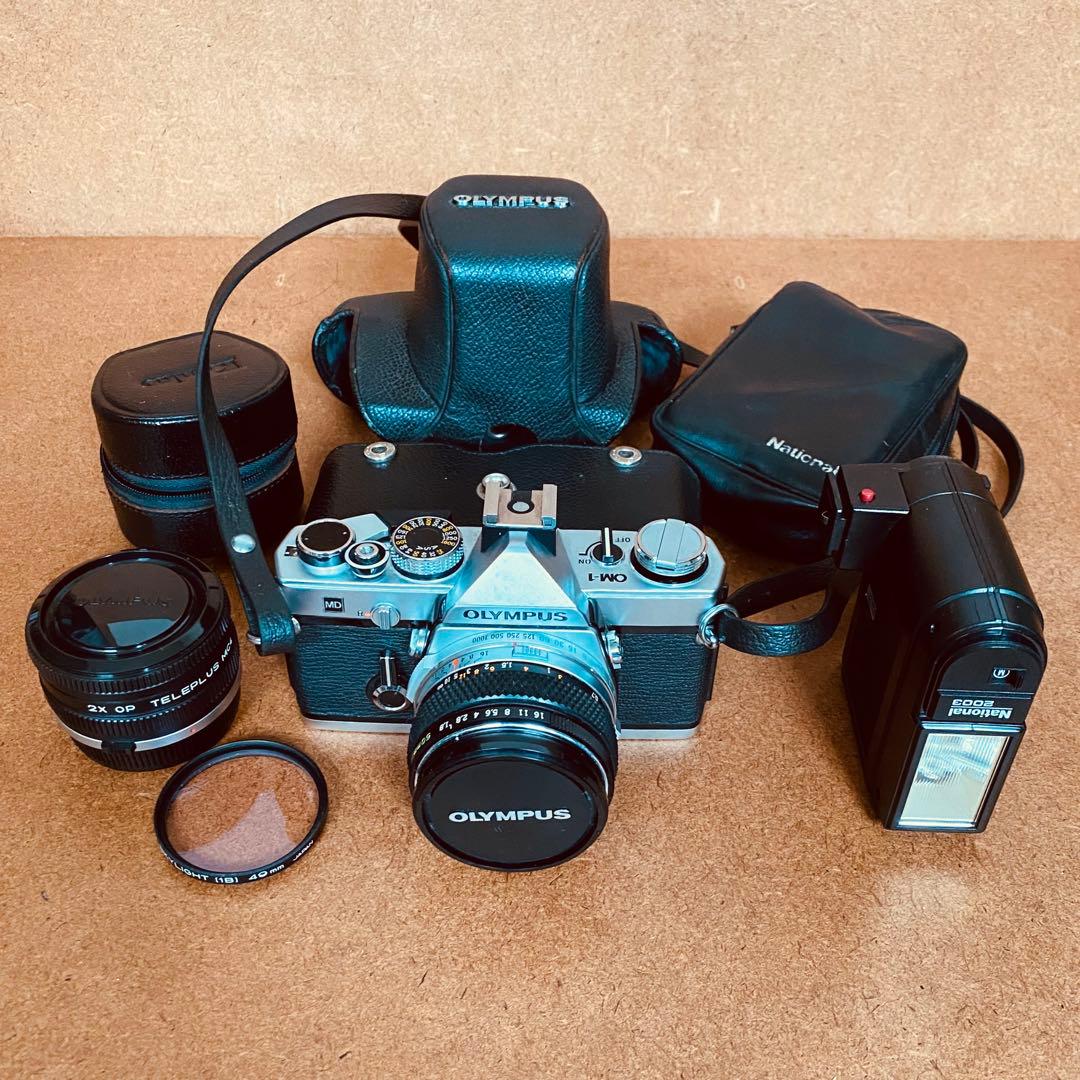 OLYMPUS OM-1と純正ケース、その他オマケあり！説明文へGO☆