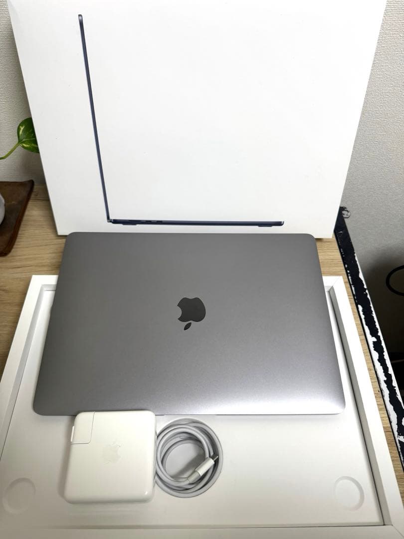 MacBookAir M1チップ スペースグレイ 256GB8GB Retina