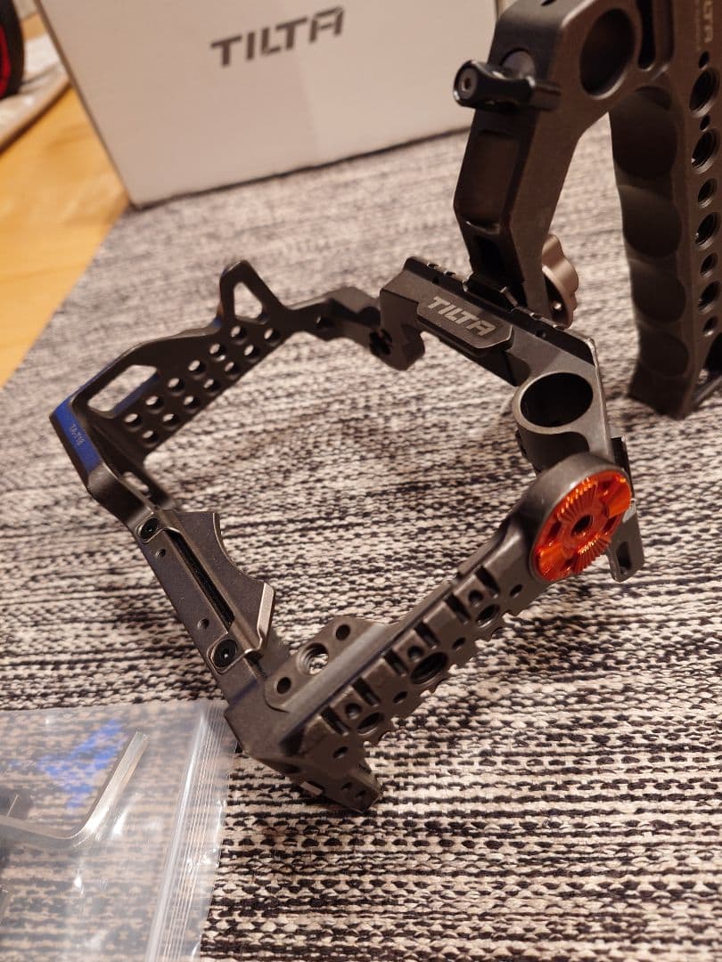 Tilta ケージ　と　トップハンドル　a7s3