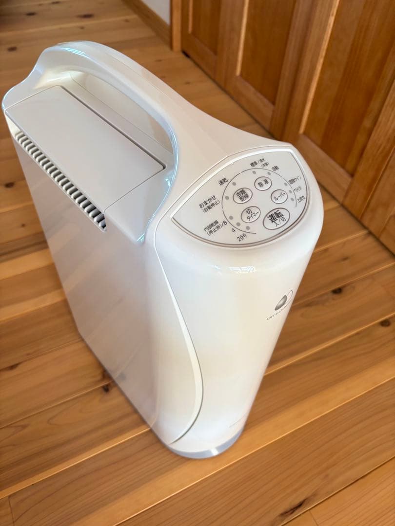 【2024年製】CORONA 衣類乾燥除湿機　CD-S6324-W