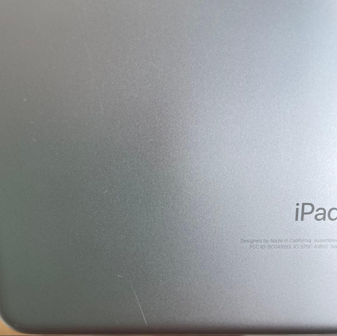【美品】Apple iPad 本体 シルバー