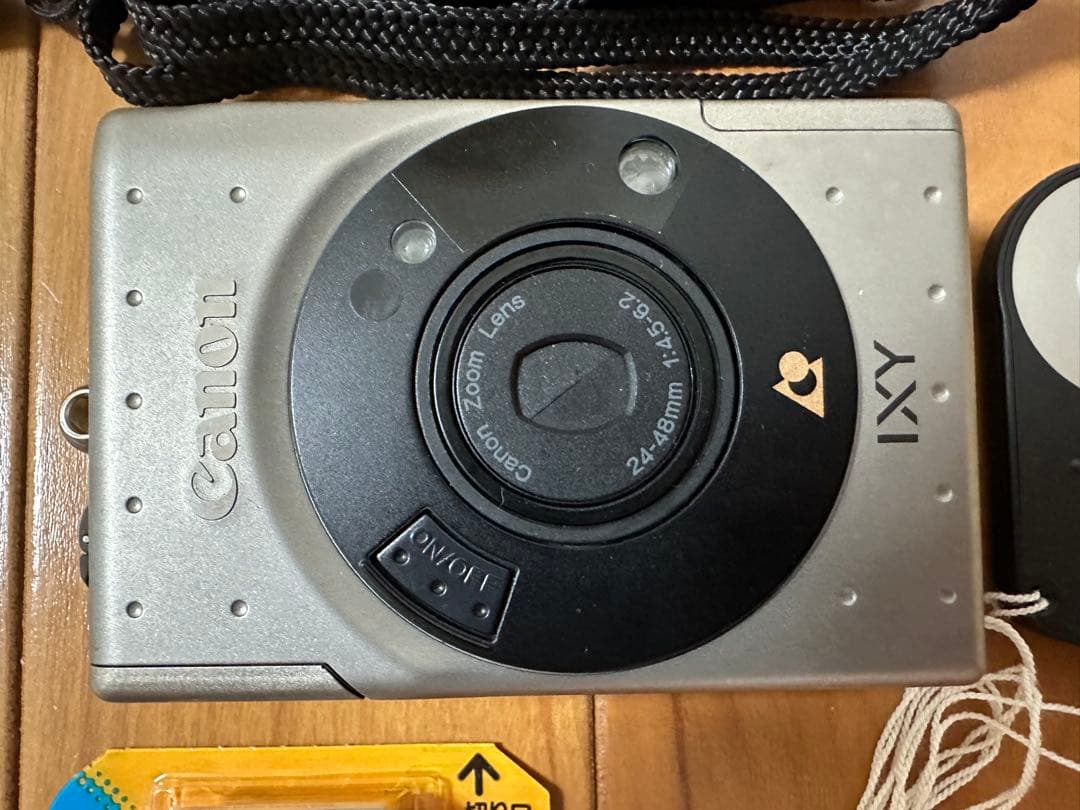 Canon IXY IX240 CAMERA キャノン レンズシャッターカメラ