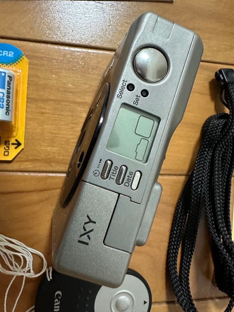 Canon IXY IX240 CAMERA キャノン レンズシャッターカメラ