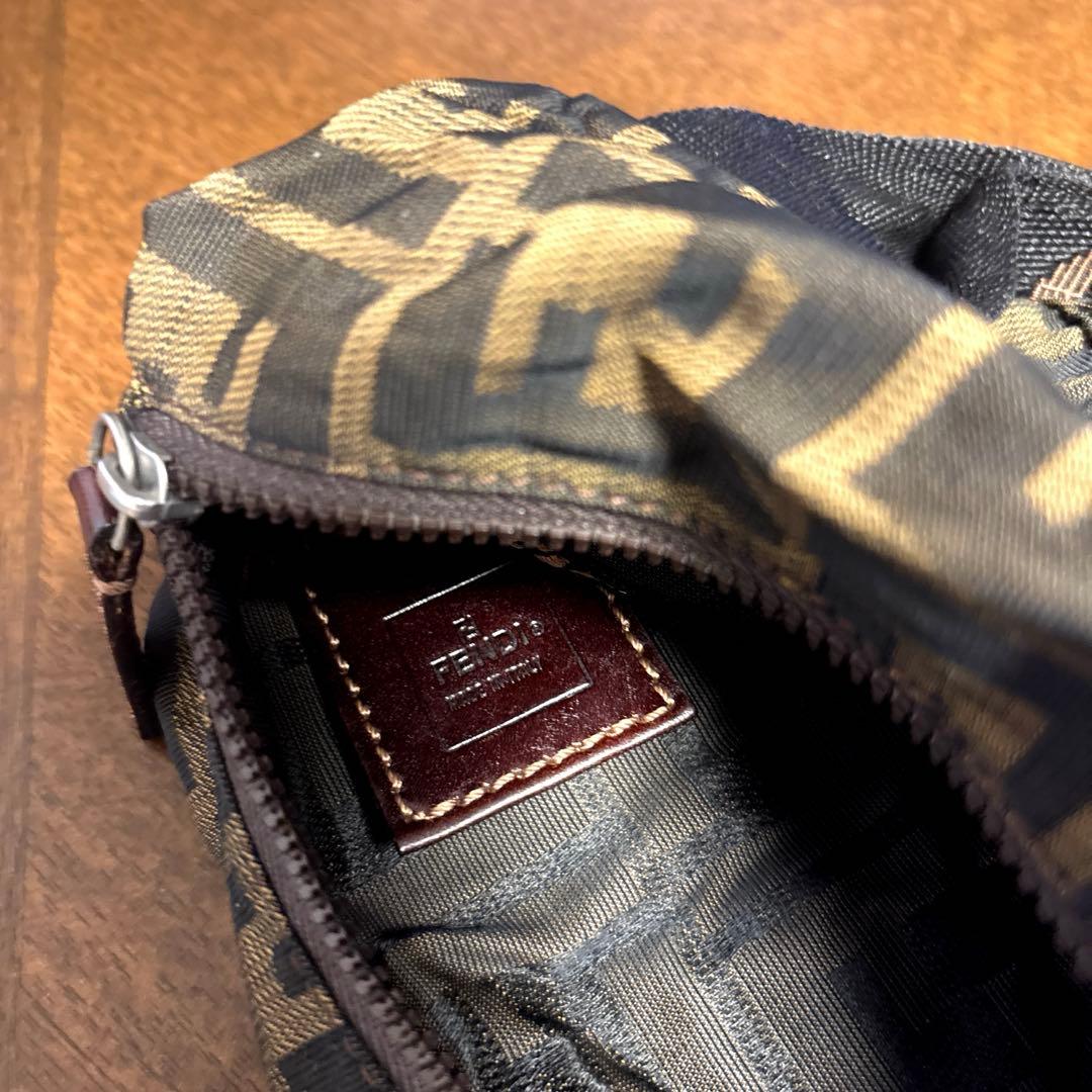 FENDI フェンディ人気 ズッカ柄 ハンドバッグ