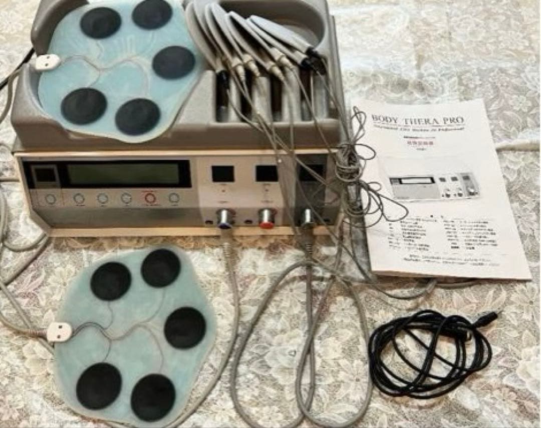 ボディセラプロ　BODY THERA PRO　EMS　スリミング 説明書あり
