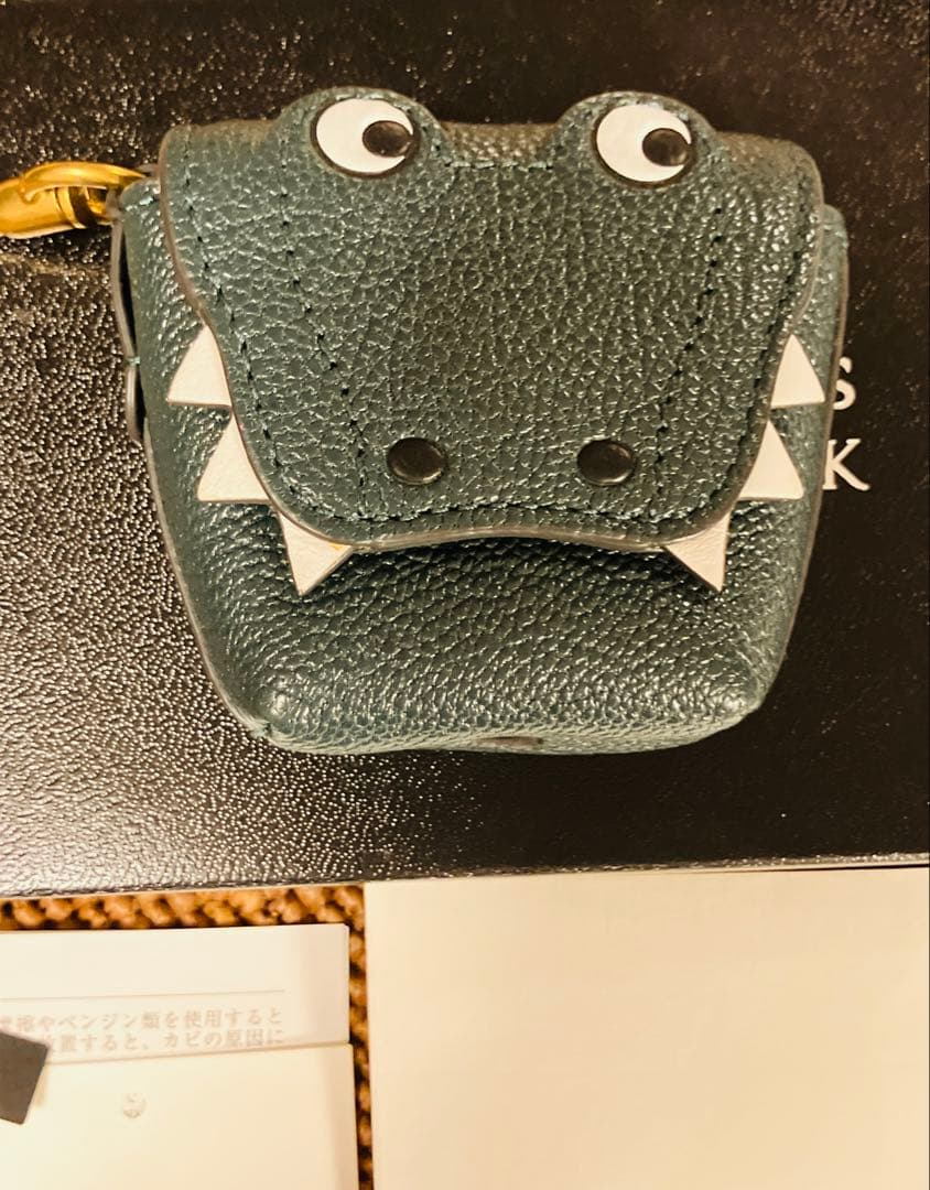 美品アニヤハインドマーチ レザー　イヤフォン　AirPodsケース