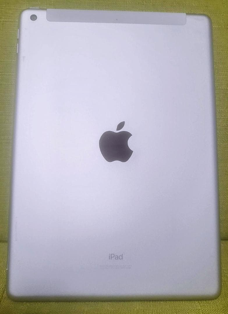 iPad 10.2インチ Wi-Fi+Cellular 128GB シルバー