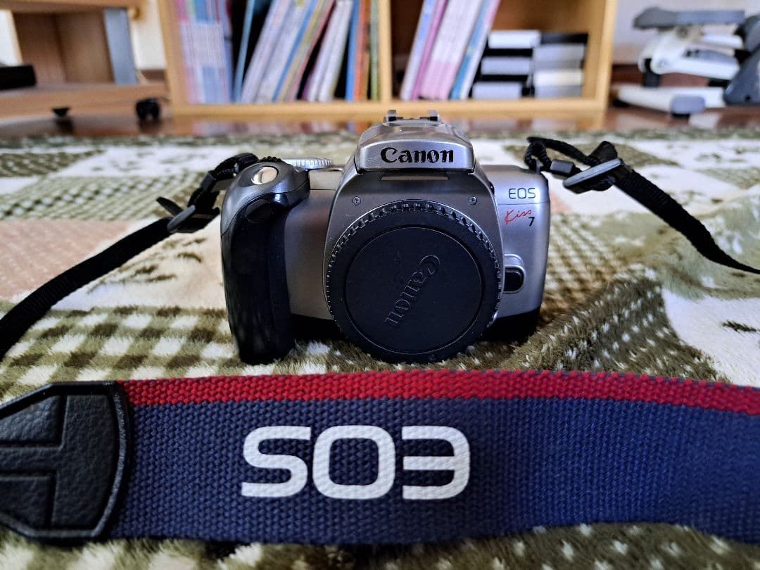 Canon EOS Kiss 7 一眼レフカメラ