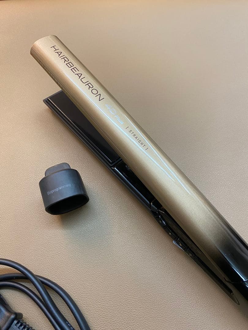 ヘアビューロン　4D Plus　ストレートヘアアイロン　リュミエリーナ