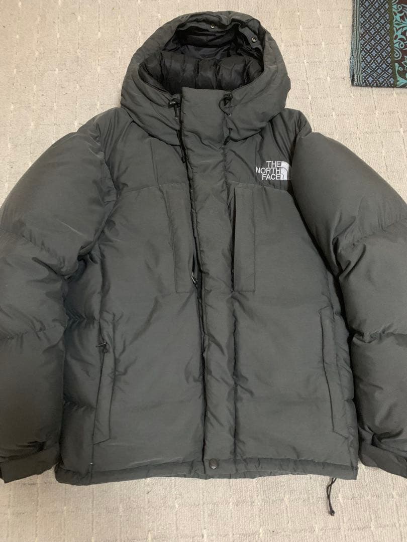 THE NORTH FACE グレー ダウンジャケット