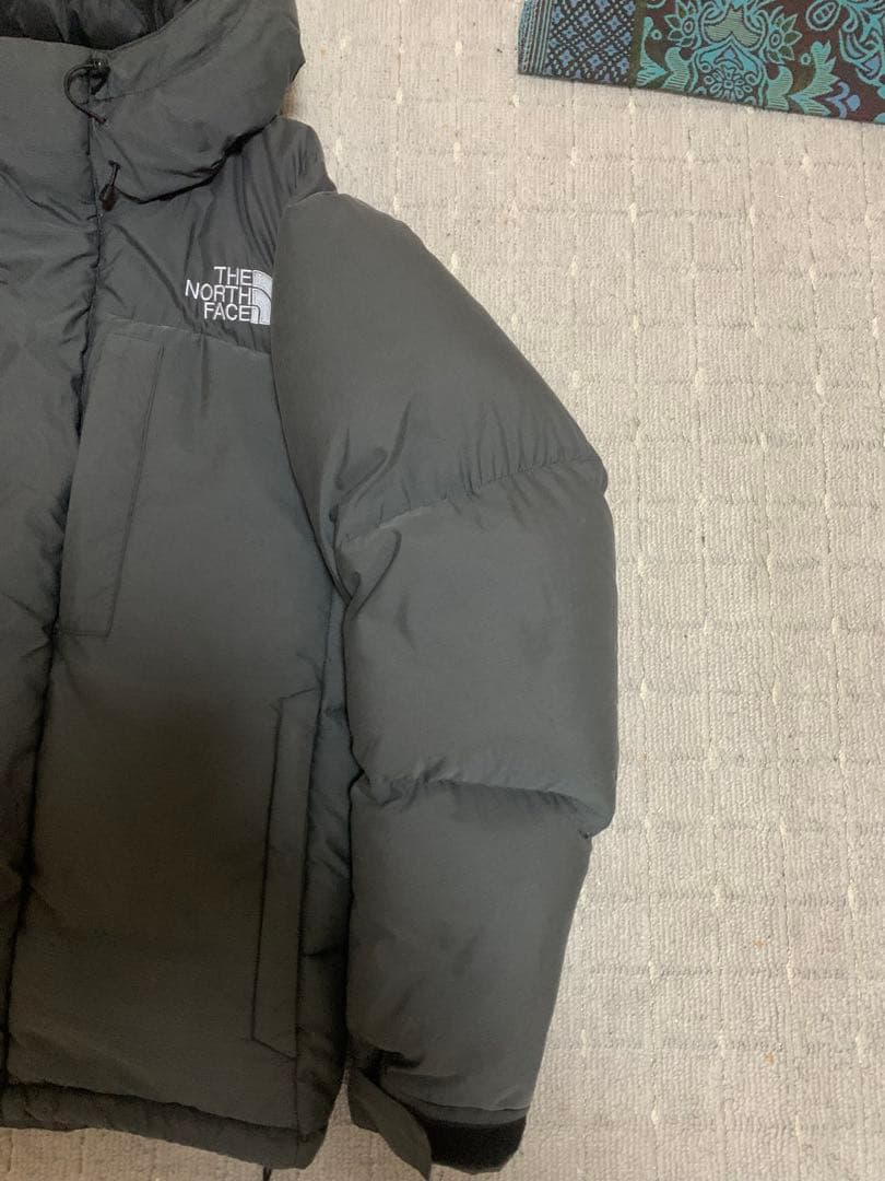 THE NORTH FACE グレー ダウンジャケット