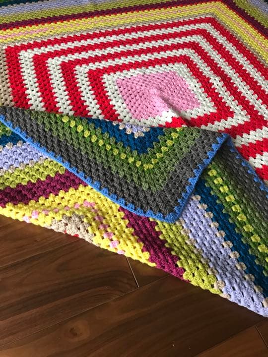 こたつカバー　手編み　190㎝×190㎝