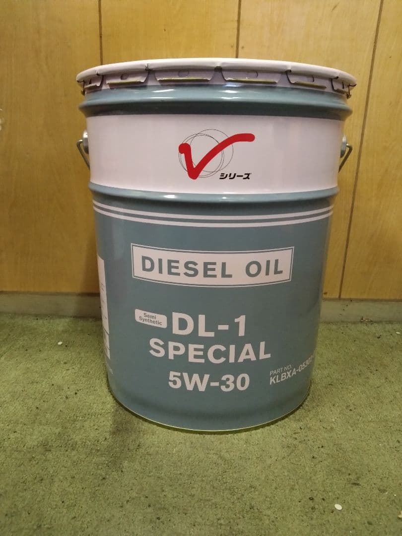 日産 DL-1 スペシャル 5W-30 20L ディーゼルオイル