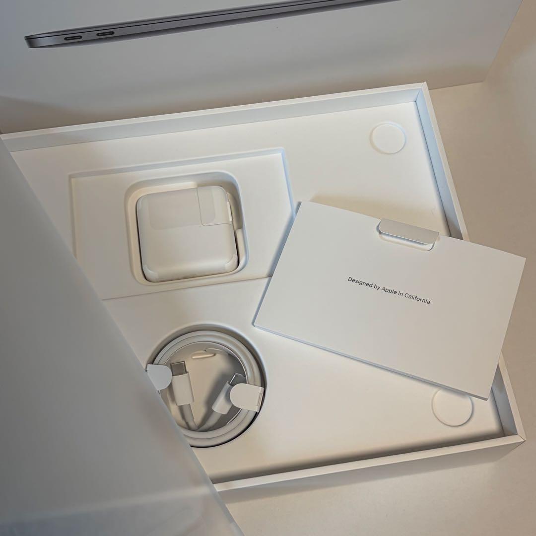 MacBook Air 13インチ シルバー MGN63J/A アダプタ未使用