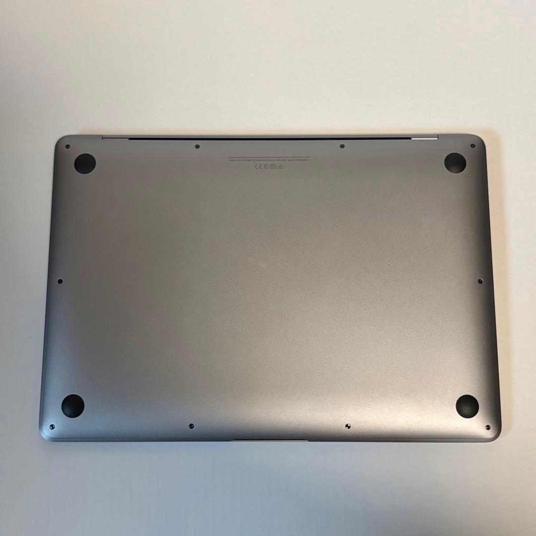 MacBook Air 13インチ シルバー MGN63J/A アダプタ未使用