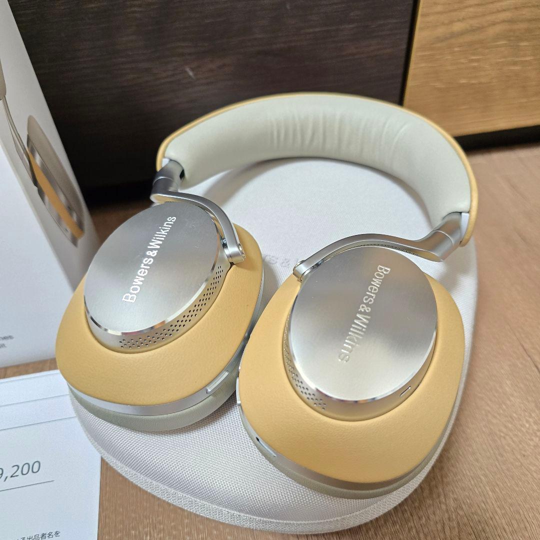 【新古品】Bowers & Wilkins　 Px8 ワイヤレス　ヘッドホン