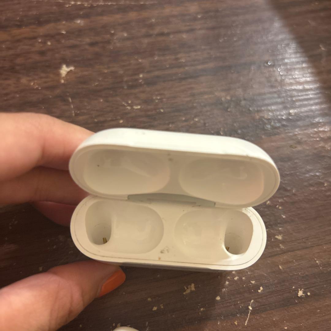 AirPods本体 ホワイト 充電ケース付き(左のみ)