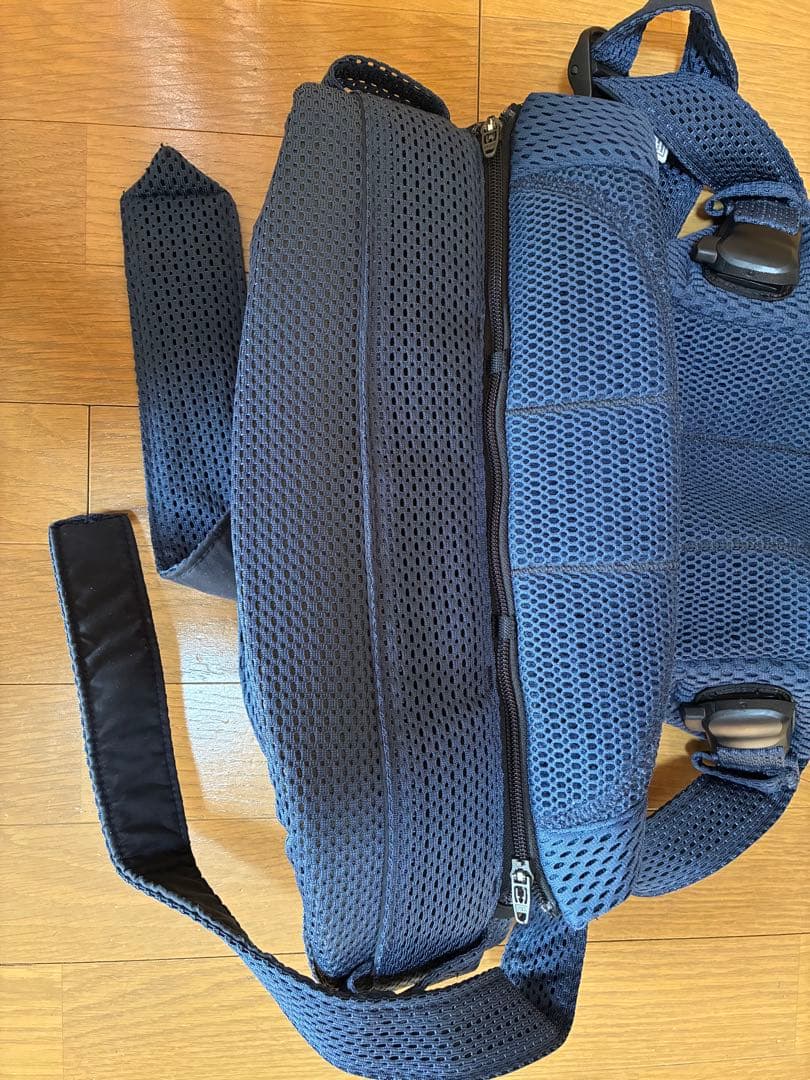 ベビービョルン　ハーモニー　ネイビー