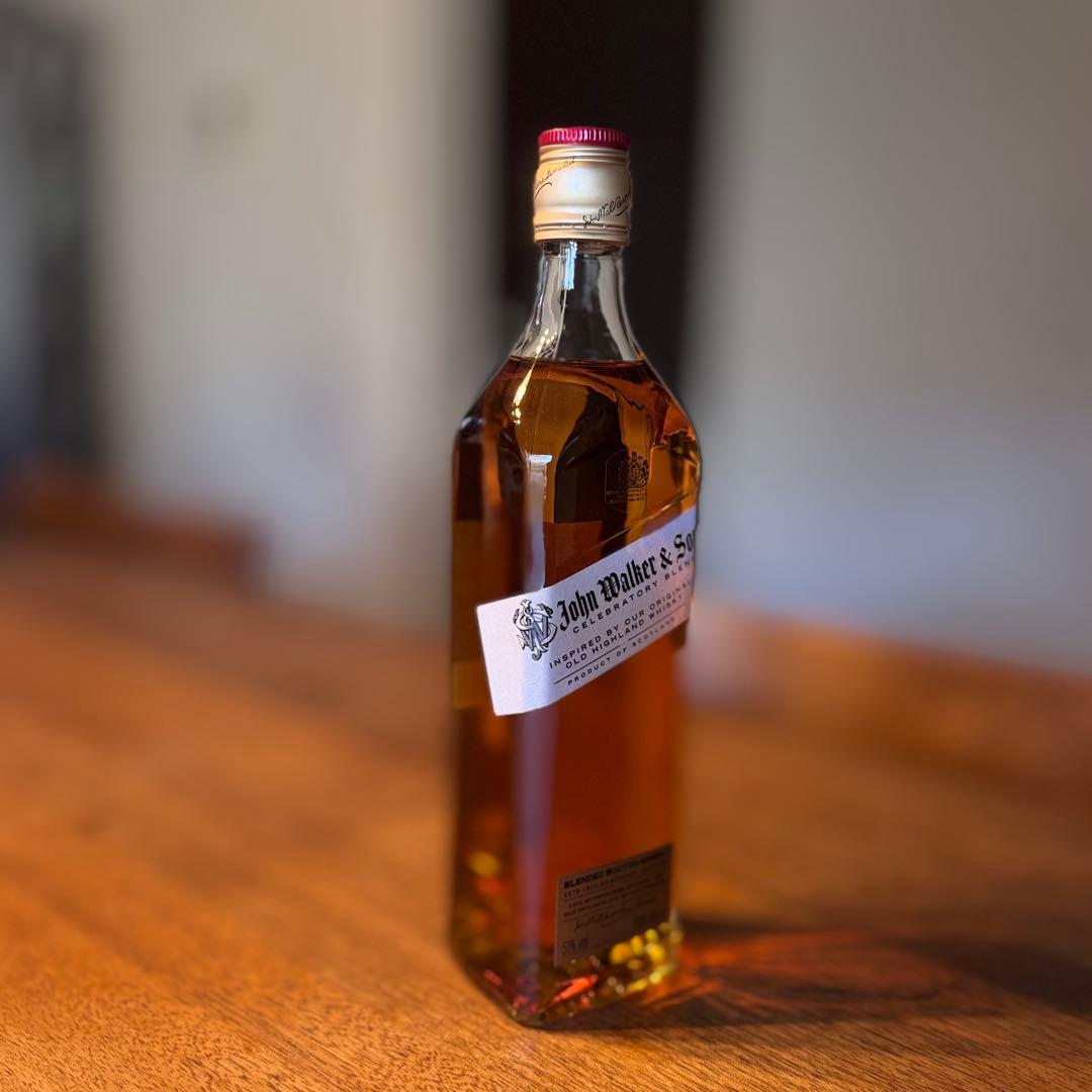 ジョ二ーウォーカー＆サンズ セレブラトリー・ブレンド（限定品） 700ml 箱付