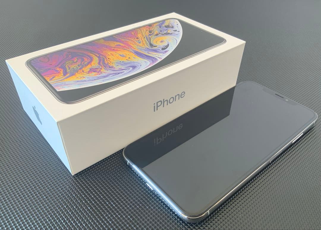 iPhoneXS max 256GB シルバー