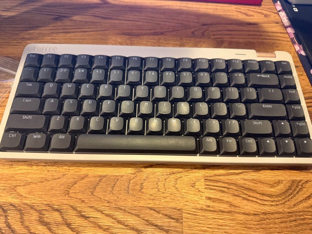 静音仕様LOFREE Flow Lite 84 （グレー）美品