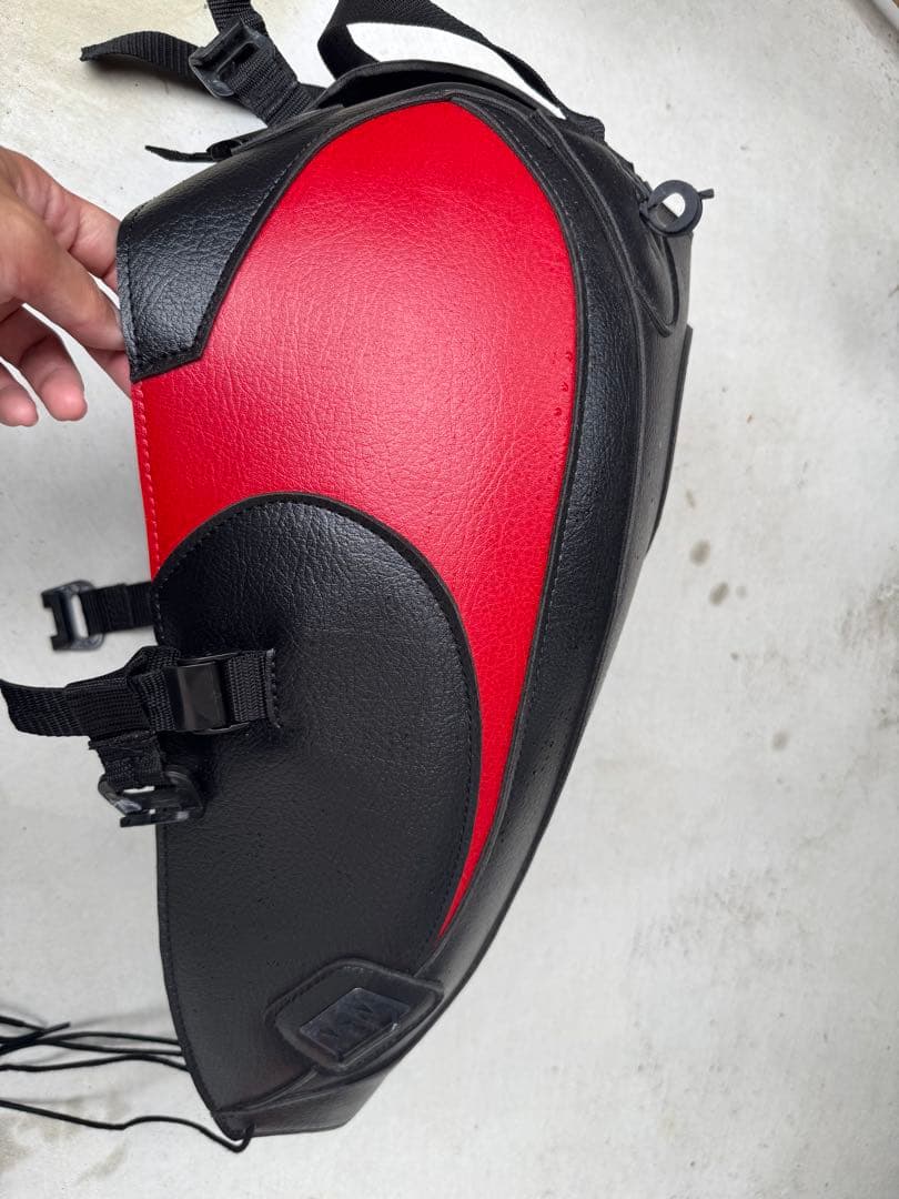 【Yoshiaki さま専用】エストレヤ　タンクカバー赤黒【皮】