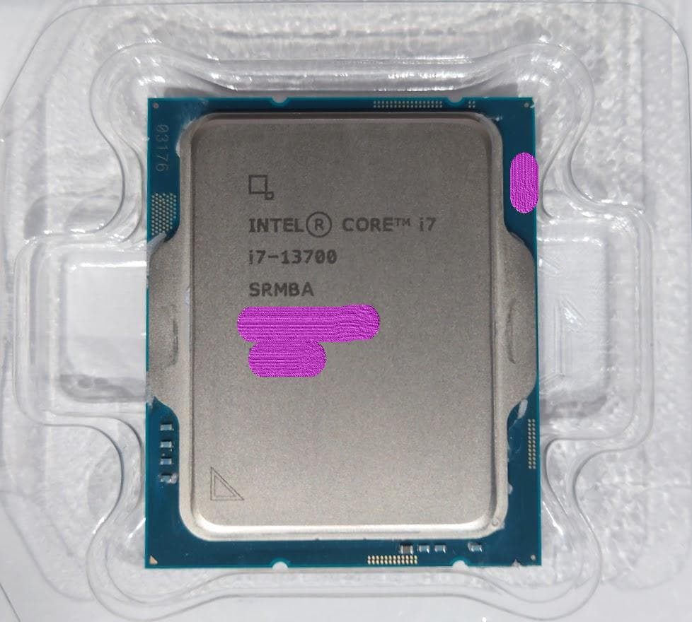 CPU intel Core i7-13700