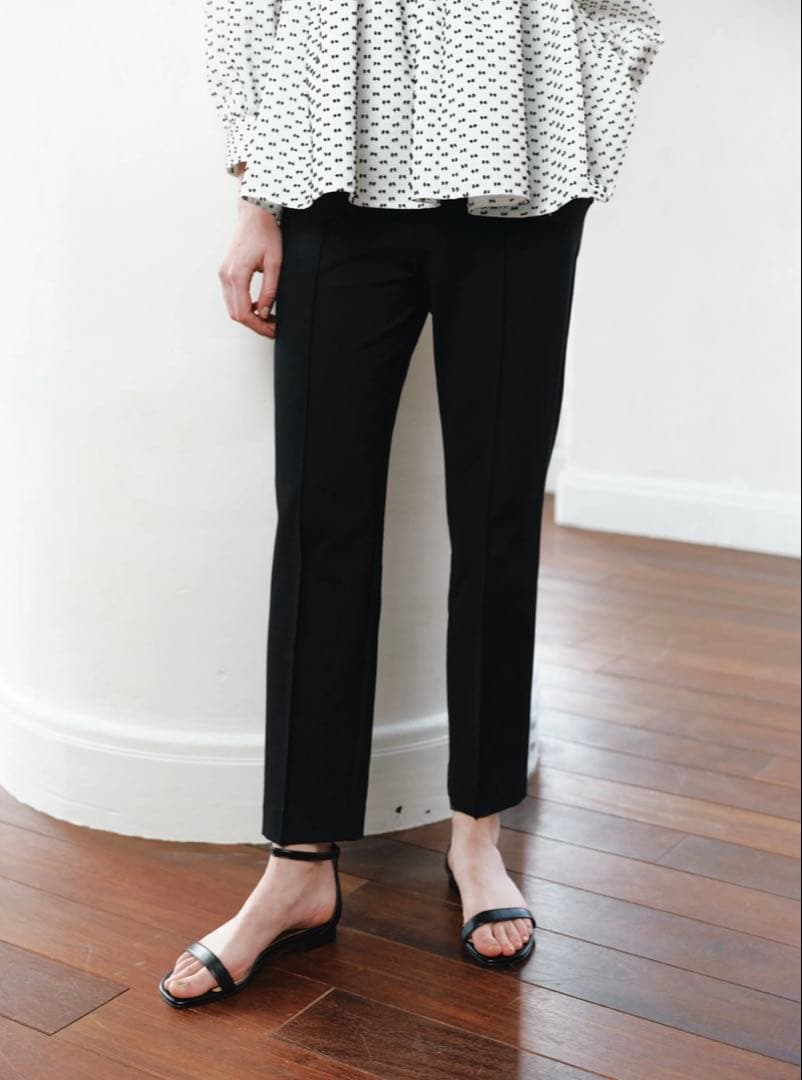 OHGA 美脚パンツ S