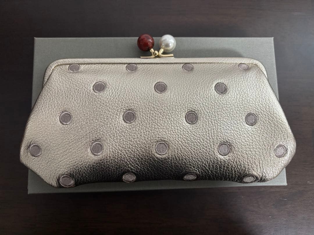 【ペルケ perche】アクリル玉がま口長財布 ゴールド