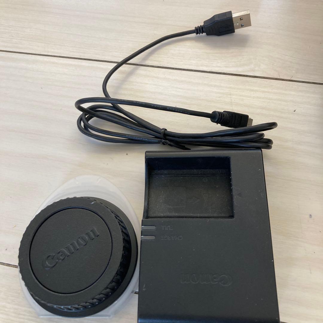 Canon EOS KISSX8iダブルズームキット