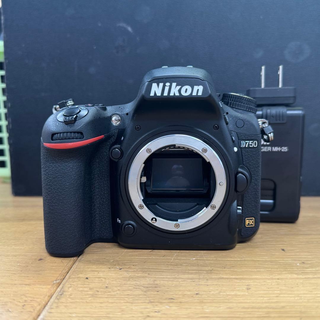 動作品 Nikon D750 デジタル一眼レフ ボディ