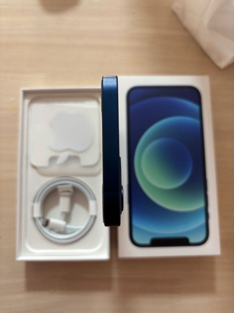 Apple iPhone 12 128GBブルー、Blue 本体