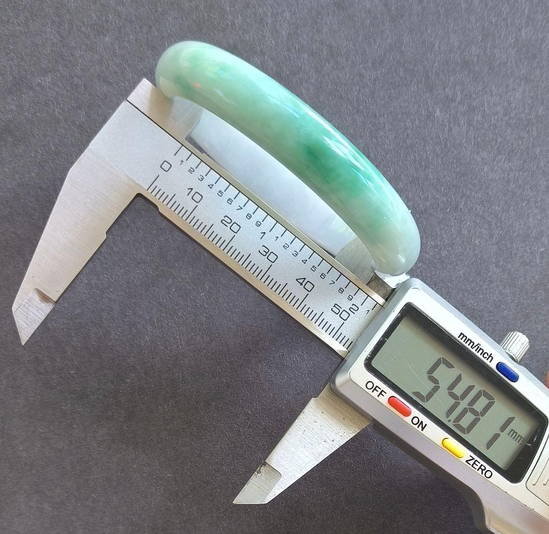 【おまとめ商品】ミャンマー産本翡翠のバングルとペンダントトップ（内径55ミリ弱）