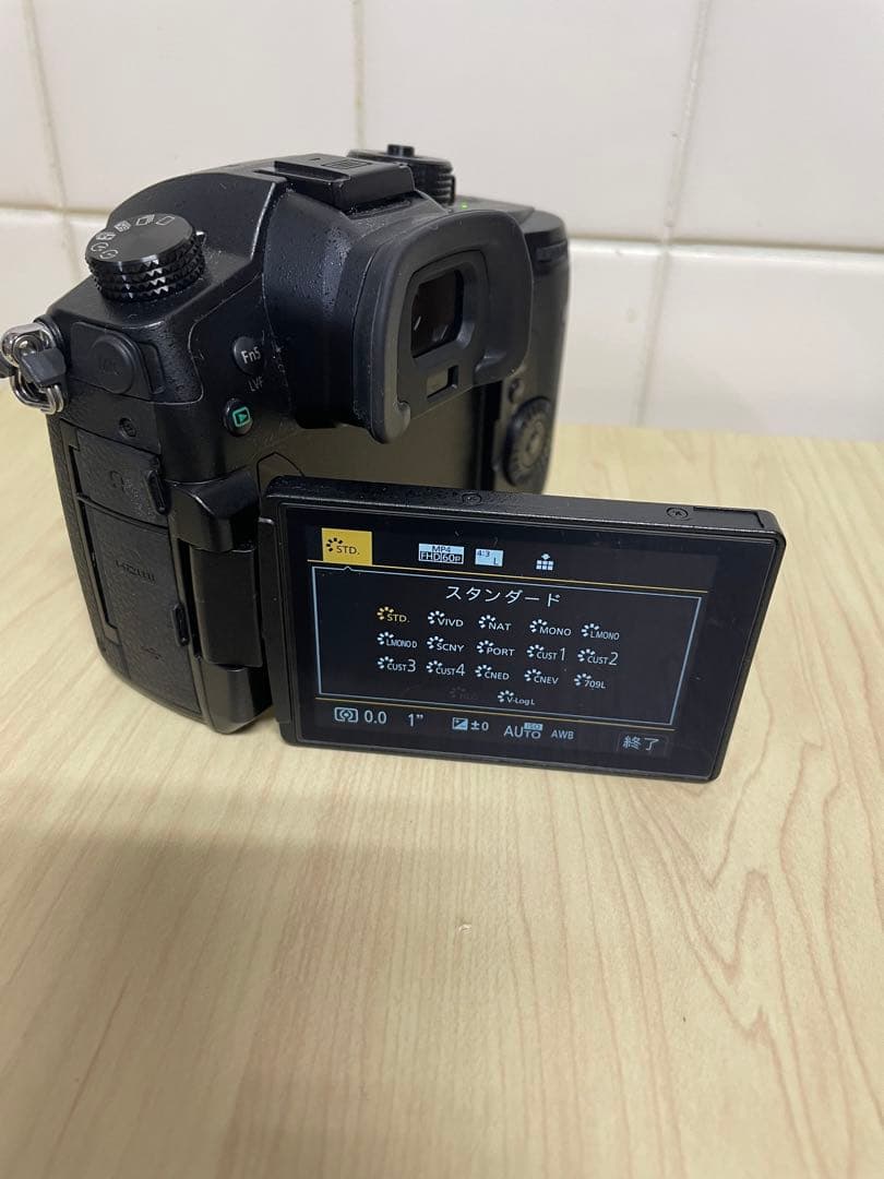 ★LUMIX GH5 レンズキット★　デジタルカメラ