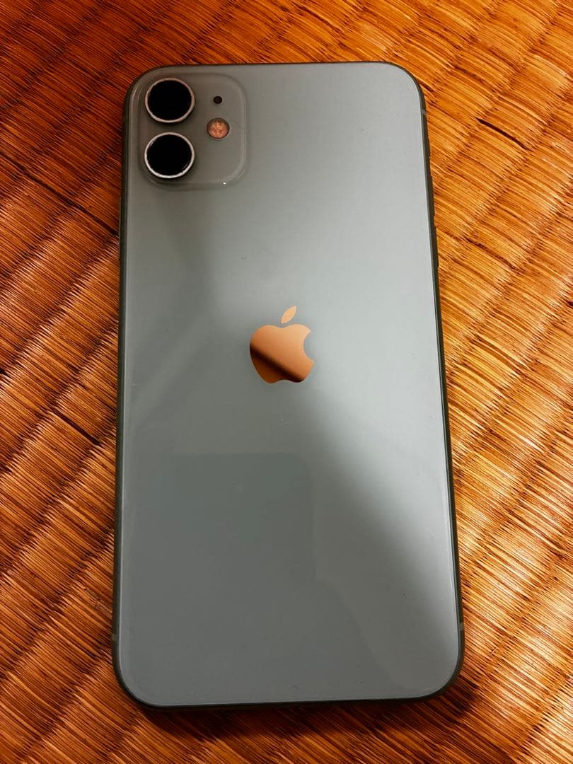 ゼ*界様 iPhone 11 グリーン 本体