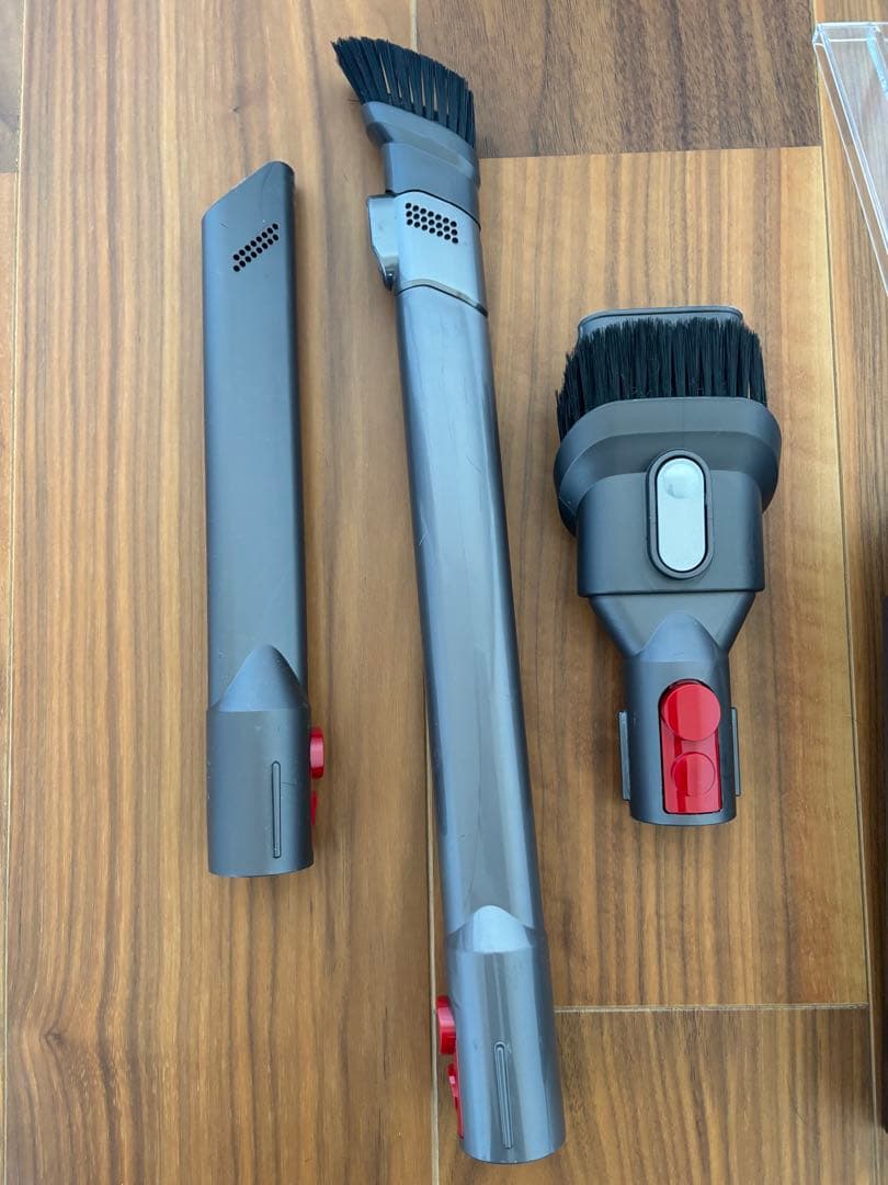 純正　Dyson V10 Fluffy コードレス掃除機 本体と付属品　ダイソン