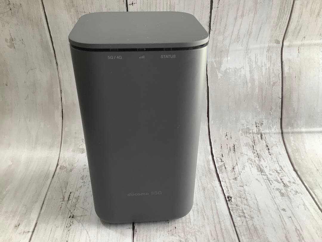 ドコモ 5G HR02