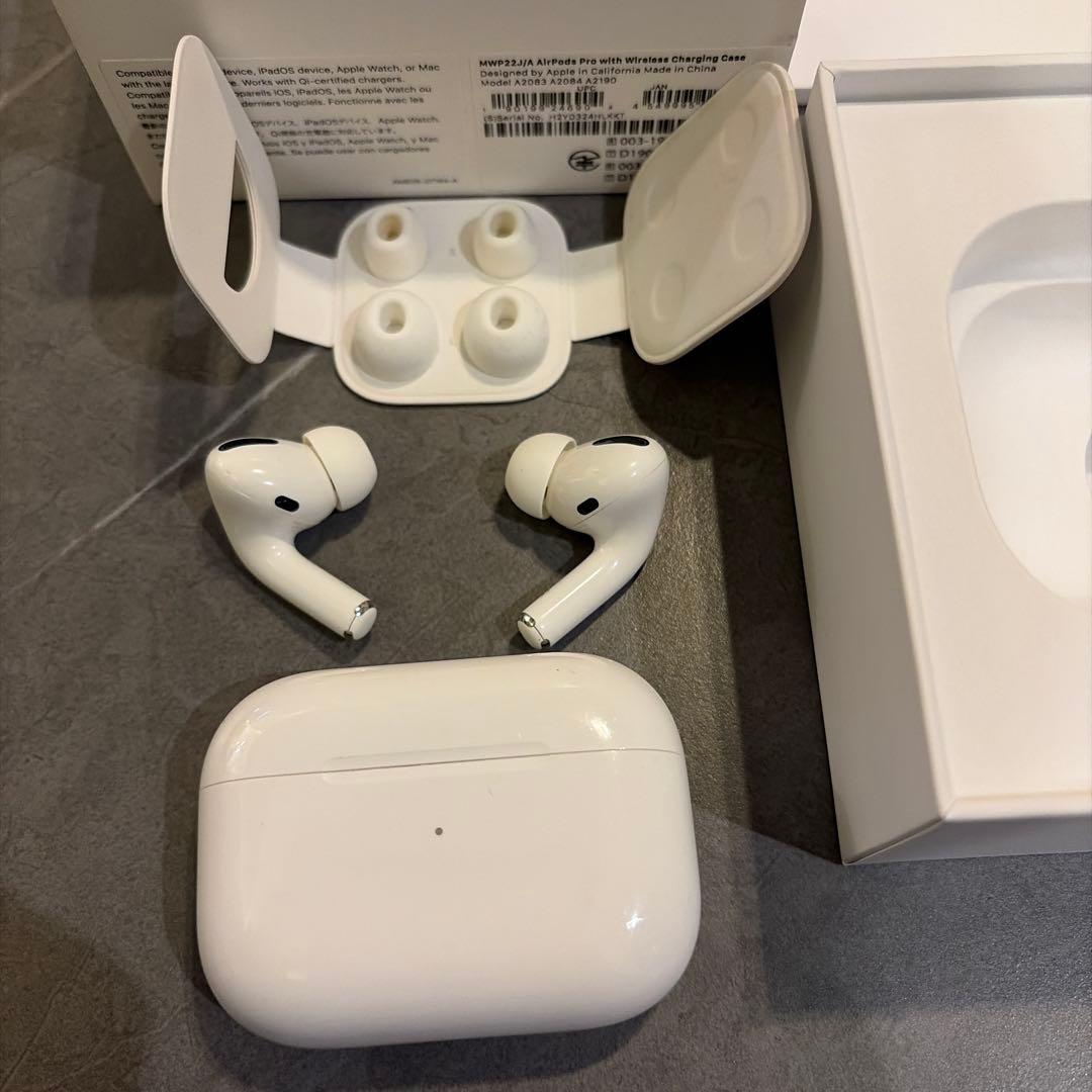 AirPods Pro 第一世代　本体 充電ケース付き
