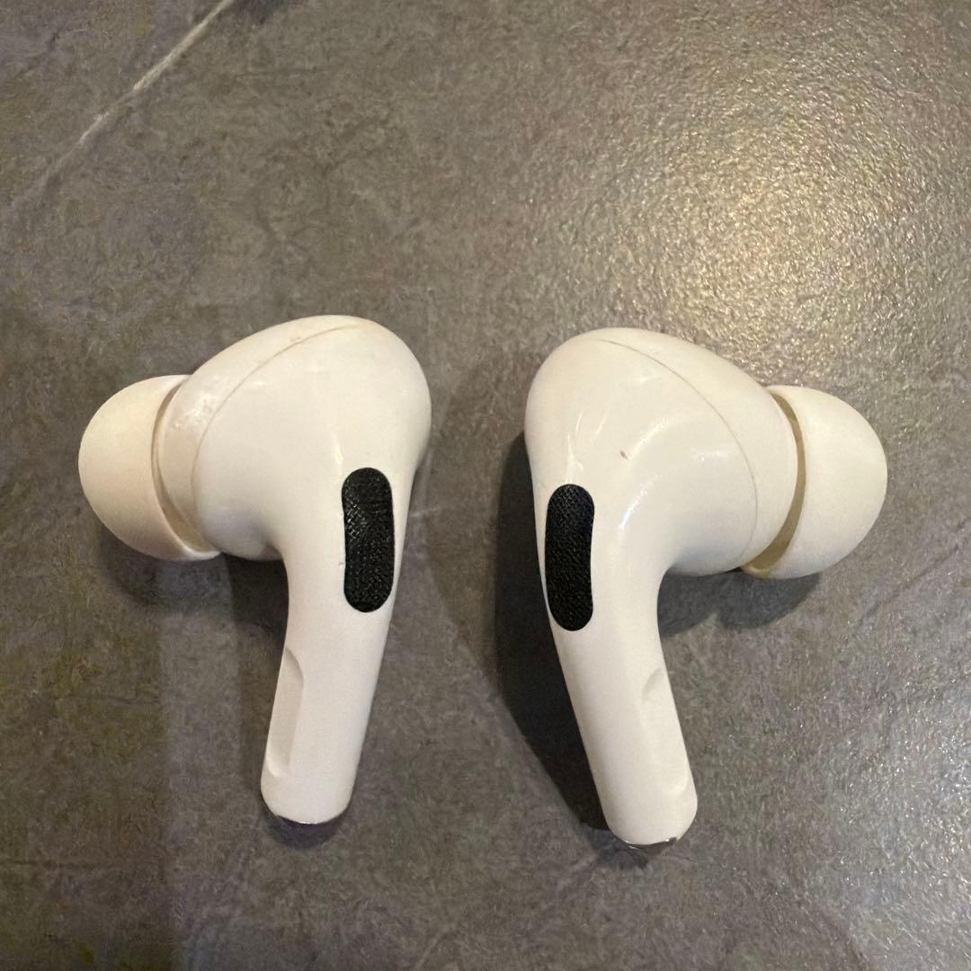 AirPods Pro 第一世代　本体 充電ケース付き