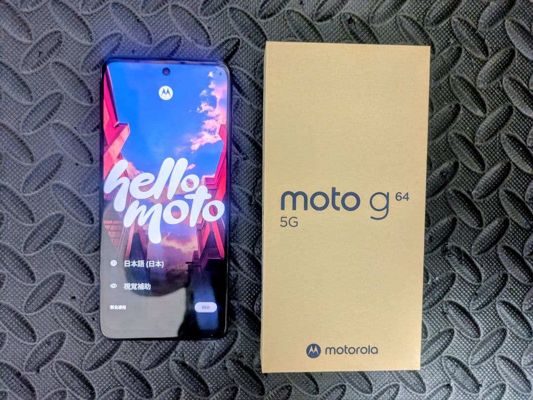 モトローラスマホ MOTO g64 5G 専用カバー付き
