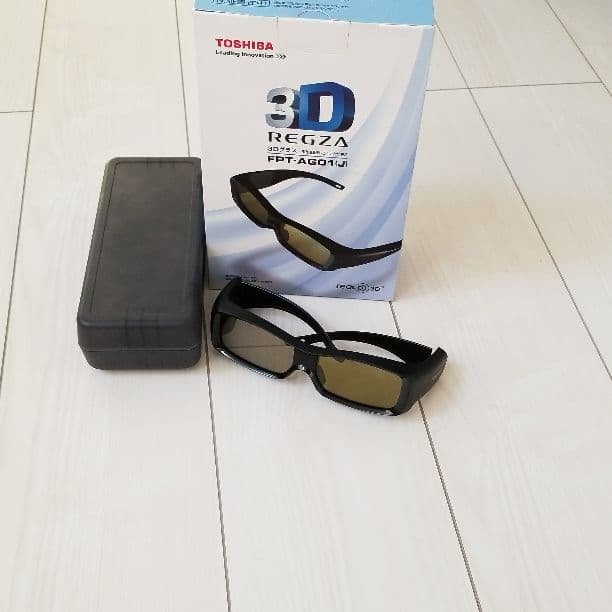 TOSHIBA　REGZA3Dメガネ